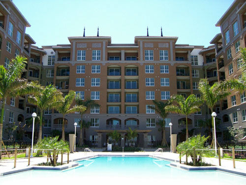 Alta Mar Building & Pool