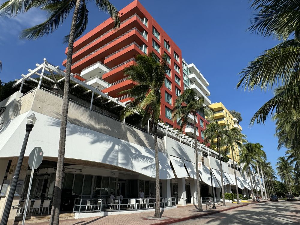 Bentley Beach Condo Miami Real Estate