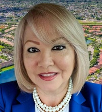 Iris M Quinones-Gonzalez