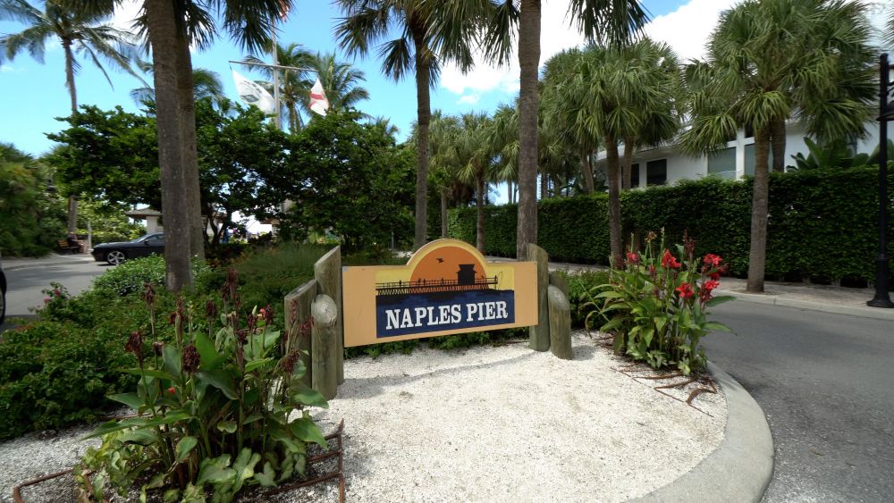 Naples Pier Sign