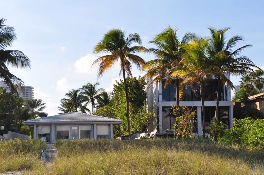 Miami Luxury Waterfront Homes